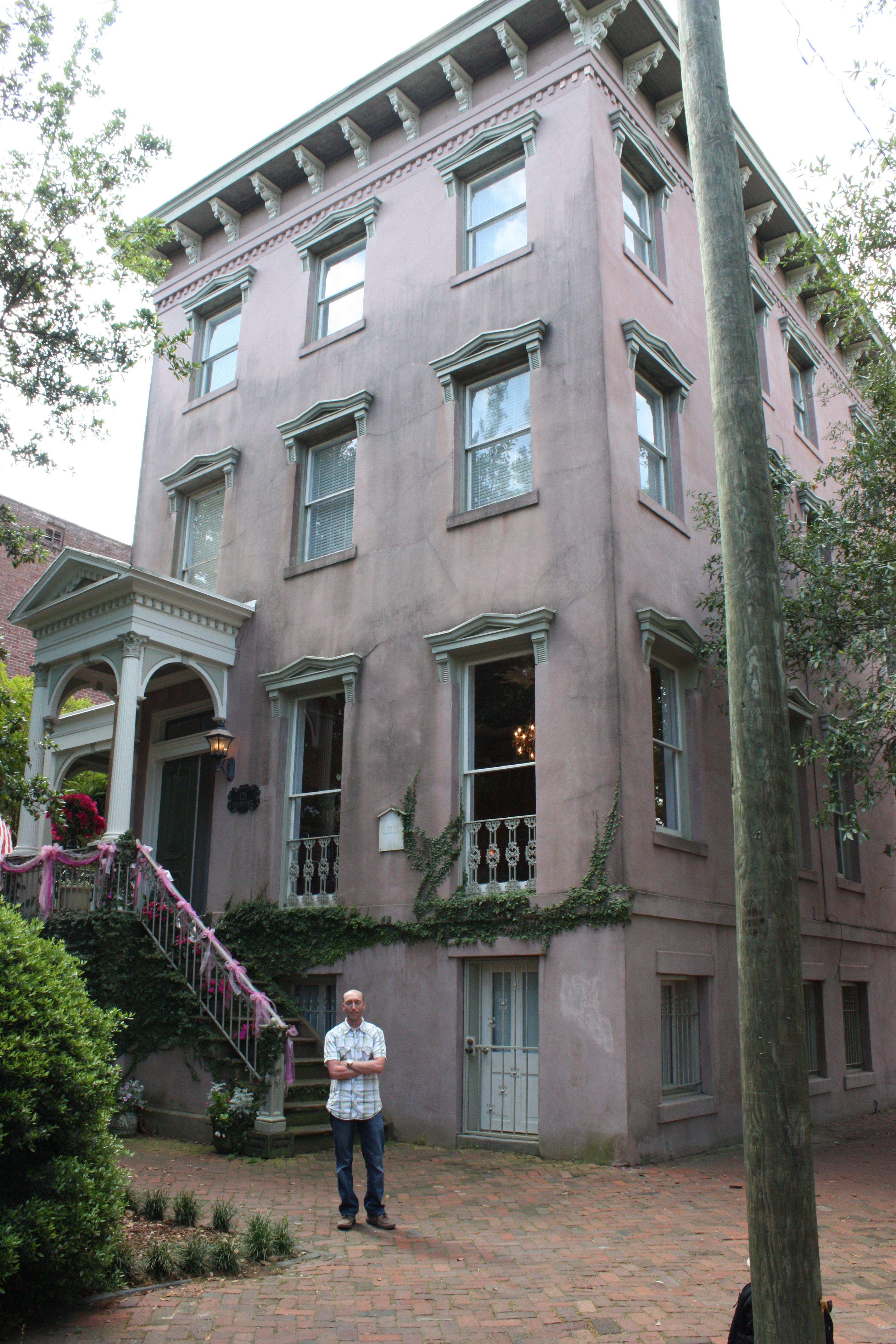 The building on Jones Street where Dr. George Mosse Norton practiced medicine.